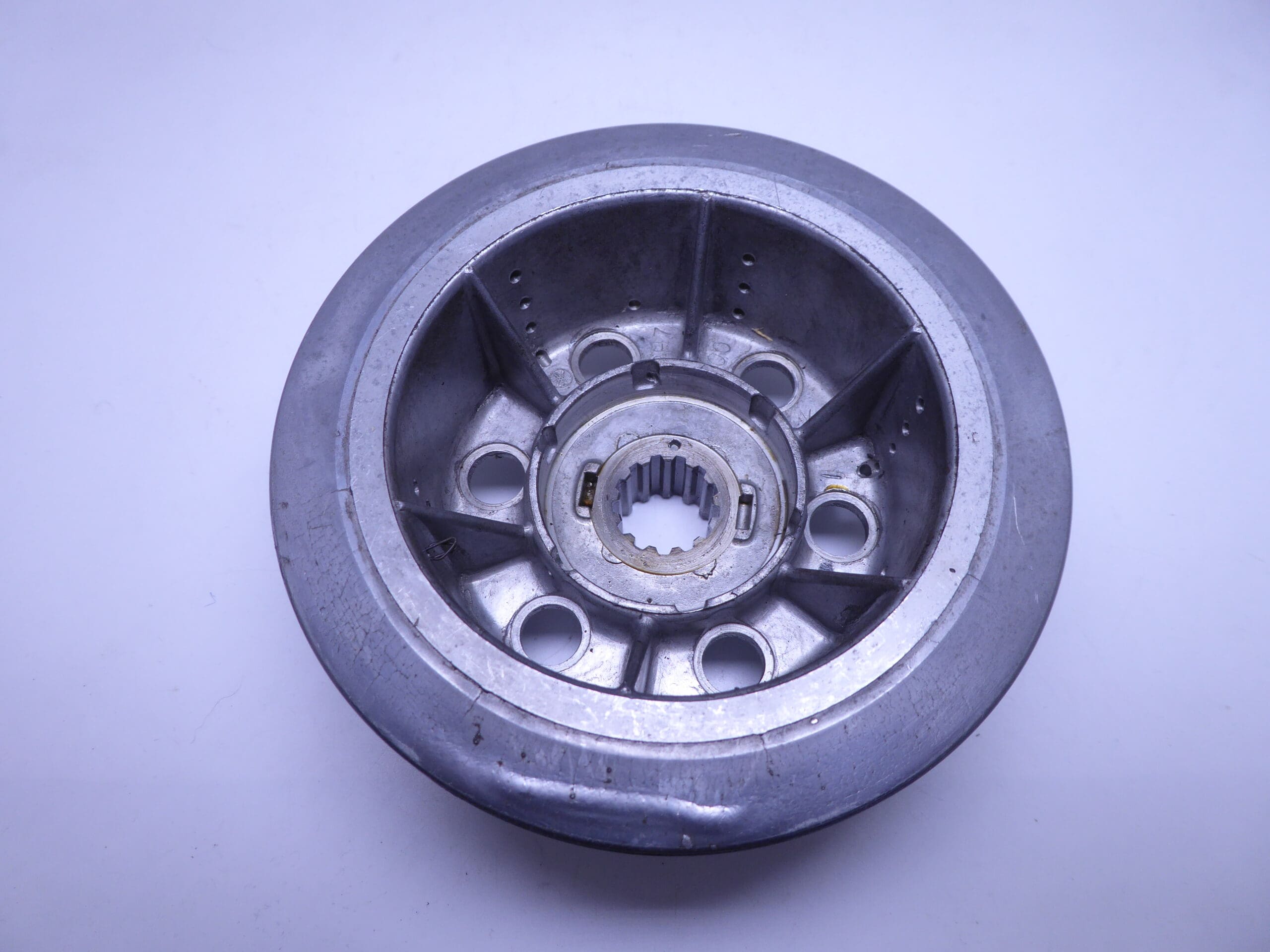 2H7-16370-00 Clutch boss assy Yamaha XS1100, XJ1100 '82 as new - Image 2