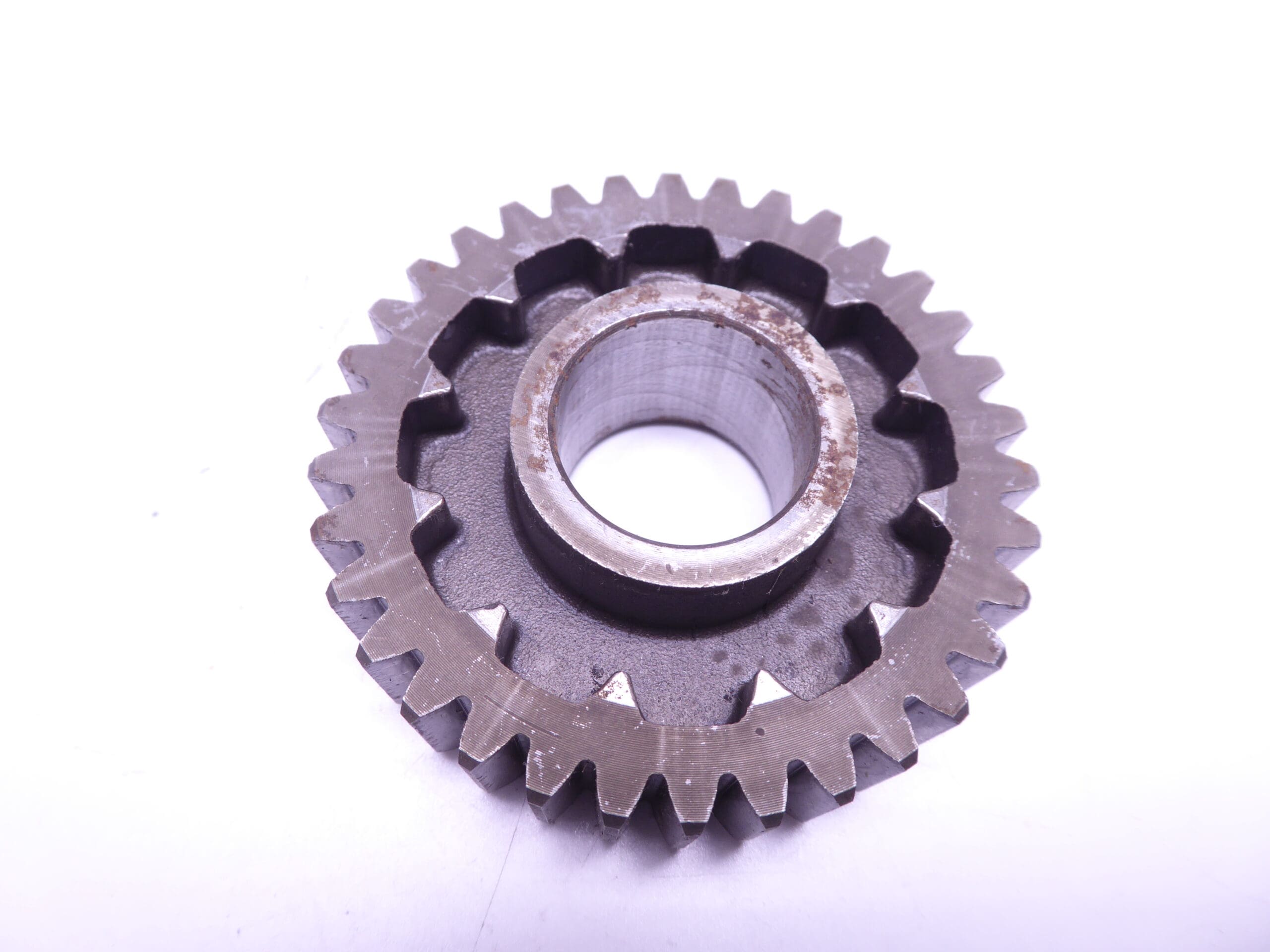 2H7-17151-00 Gear 5th pinion 34T Yamaha XS1100, XJ1100 '82 as new