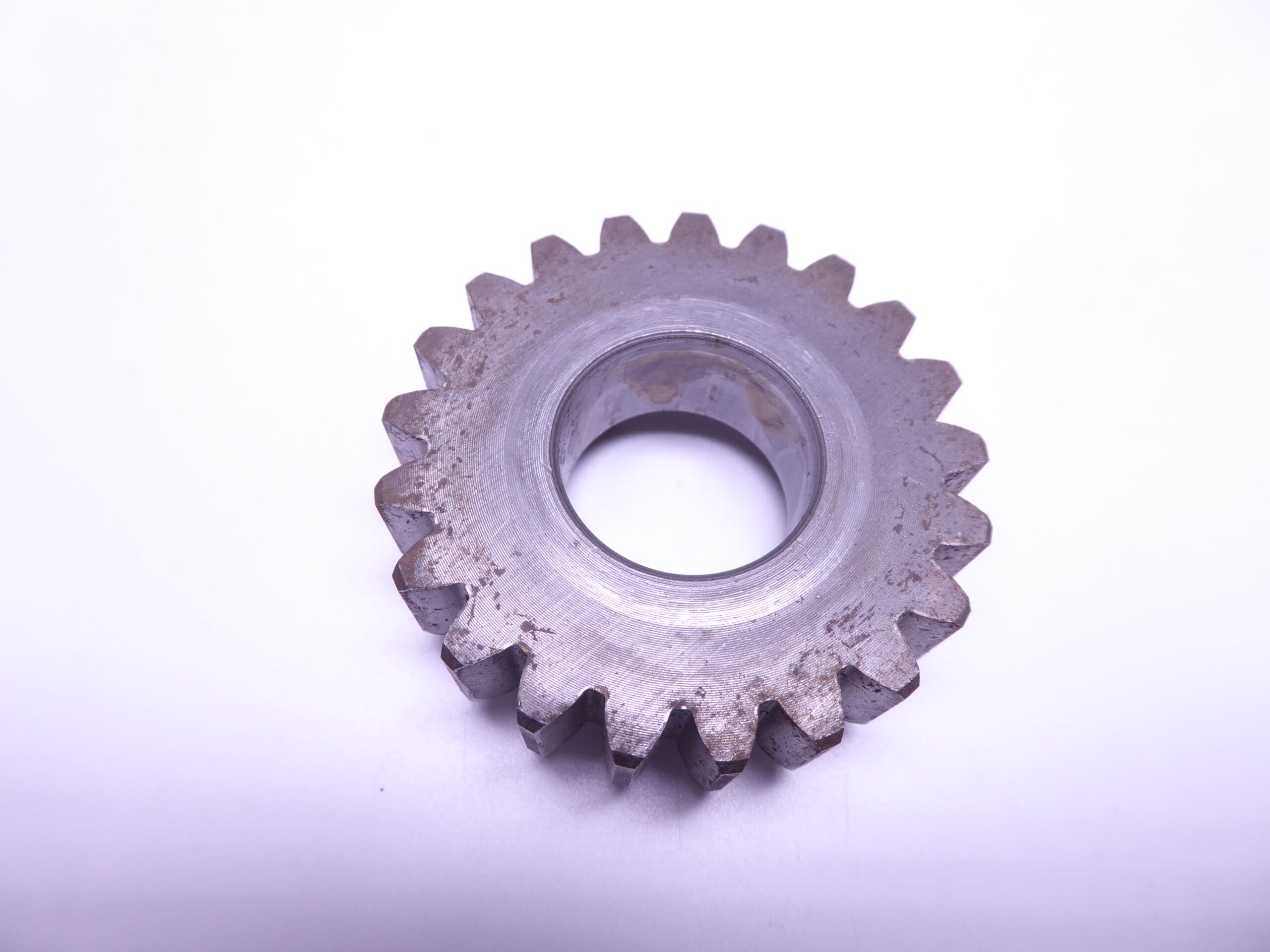 256-17141-01 Gear 4th pinion Yamaha TX650/750, XS1-2, XS650 New - Image 2