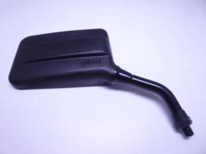 Alternative view of 31A-26290-00 Mirror R. Yamaha XJ750/900 Seca,XV920,XJ750 maxim new