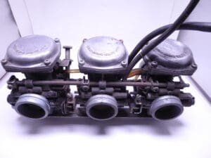 13200-31621 Carburator set assy Suzuki GT750 L,M,A used complete